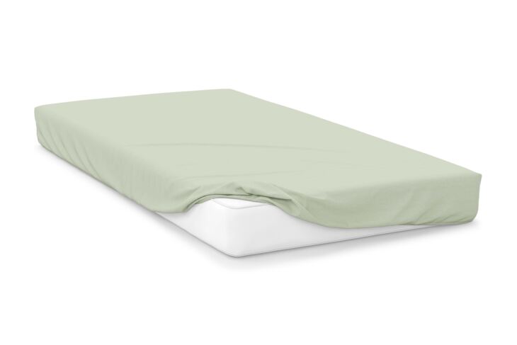 200 Thread Count Polycotton Bed Linen in Apple