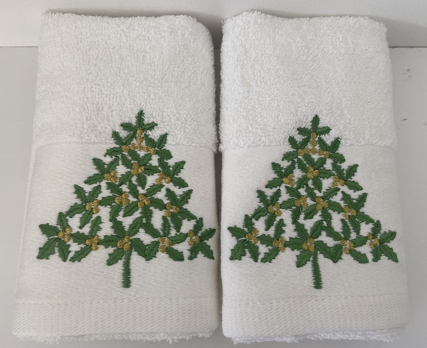 2 x Christmas Guest Towels Tree