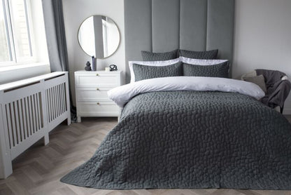 Porto Quilted Bedspread in Charcoal Grey