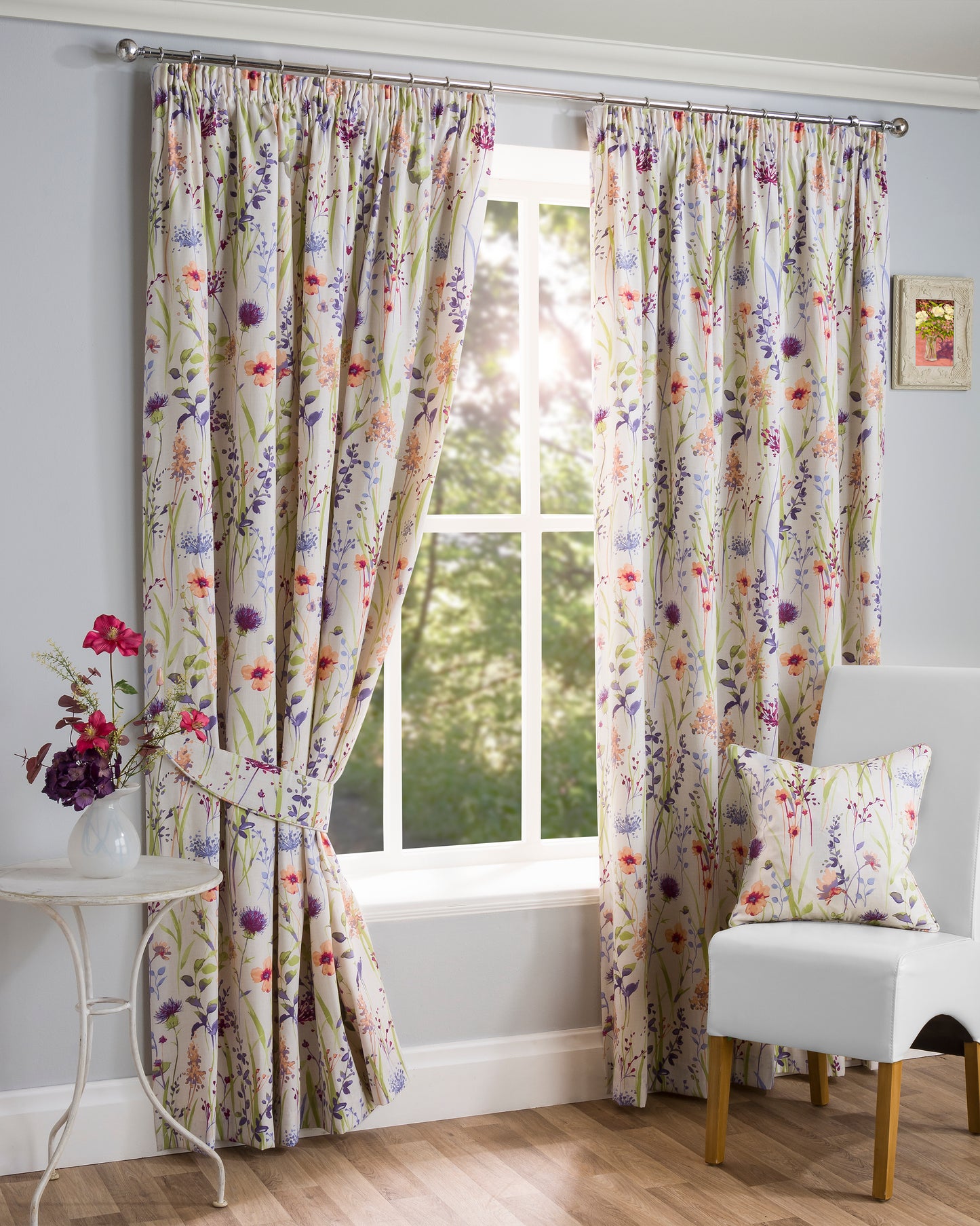 Hampshire Floral Design Bed Linen, Curtains in Multi