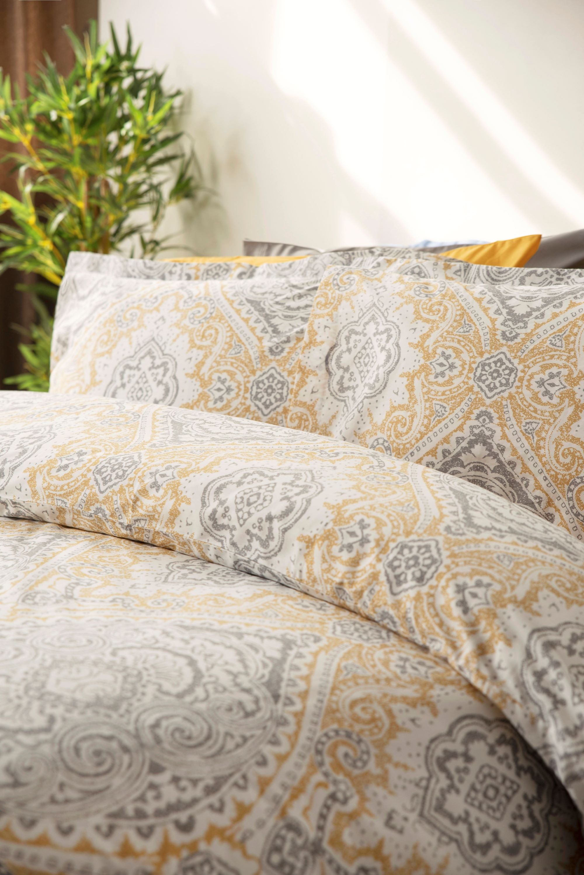 Paisley duvet store cover