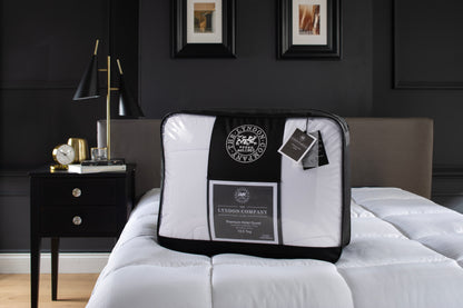 Hotel Premium Microfibre Duvet Lyndon Company